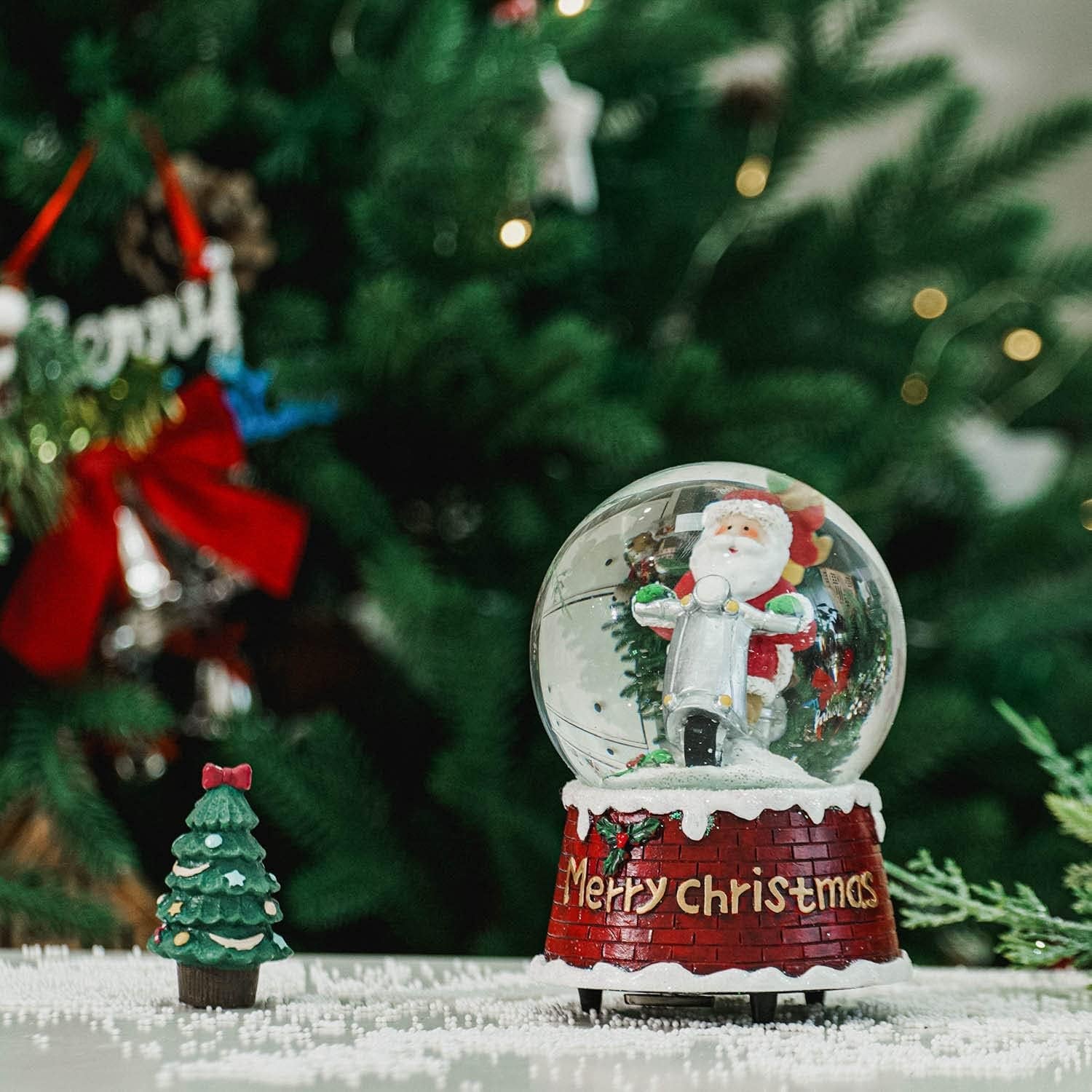Snow Globes with Snowflakes Dancing Music Box Decorative Ornaments Snow Globe,We Wish You a Merry Christmas